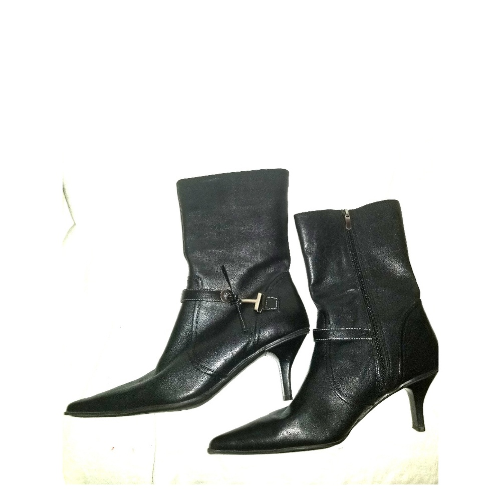 Worthington black ankle boot size 10